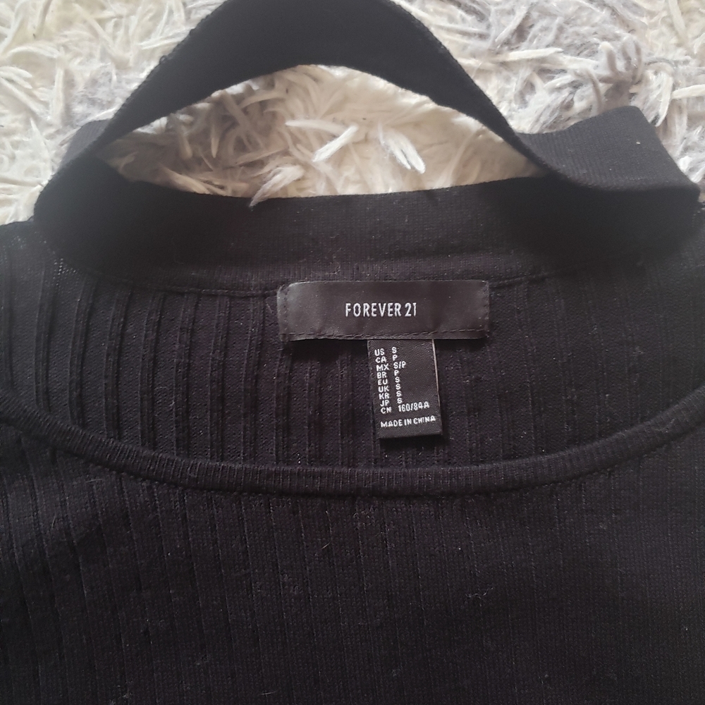 Forever 21 choker neck sweater S - Picture 2 of 3